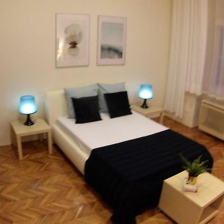 Opera Dream Apartment Budapeste Exterior foto